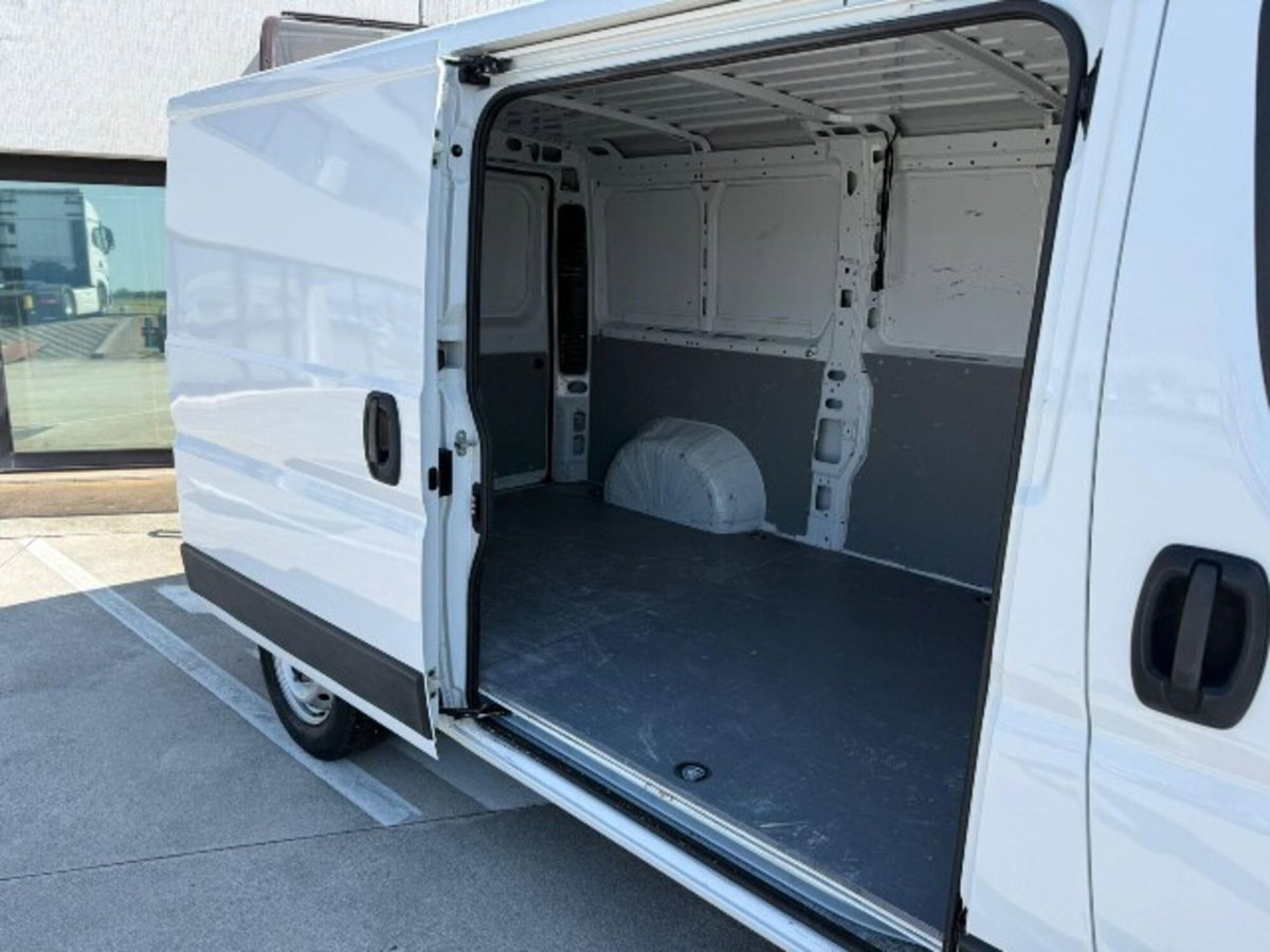 Fiat Ducato Cabinato 33 MH1 2.2 mjt3 140cv d.cab. serie 8 (11)