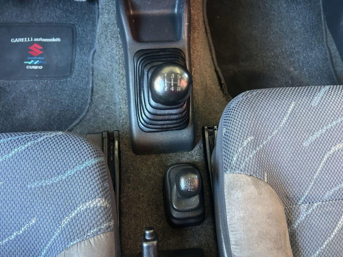 Suzuki Jimny 1.5 DDiS cat 4WD (15)