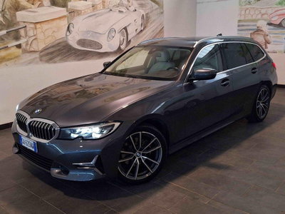 BMW Serie 3 Touring 320d xDrive  Luxury usata