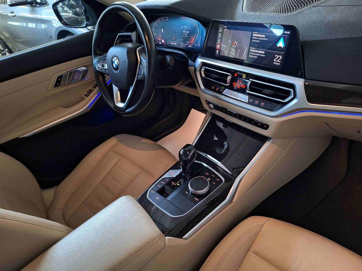 BMW Serie 3 Touring 320d xDrive  Luxury (10)