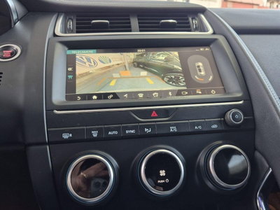 Jaguar E-Pace 2.0D 150 CV AWD aut. R-Dynamic (6)