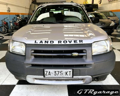 Land Rover Freelander 2.0 Td4 16V cat 3p. Hardback (2)