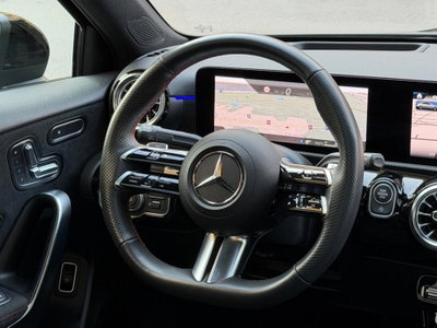 Mercedes-Benz Classe A Sedan 220 d Automatic 4p. Premium (18)