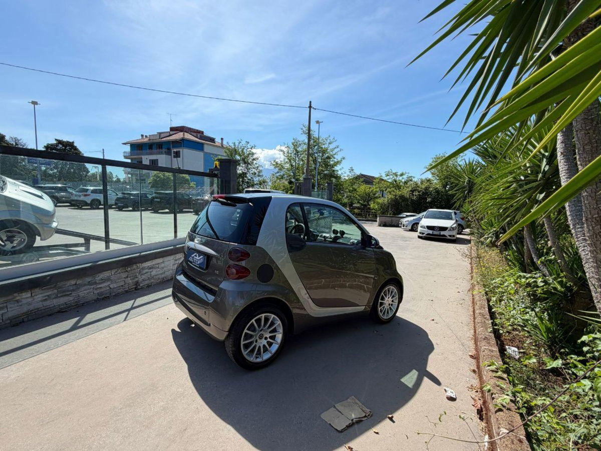 smart Fortwo 800 33 kW coupé passion cdi (4)
