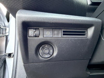 Citroen C4 PureTech 130 S&S Shine (12)