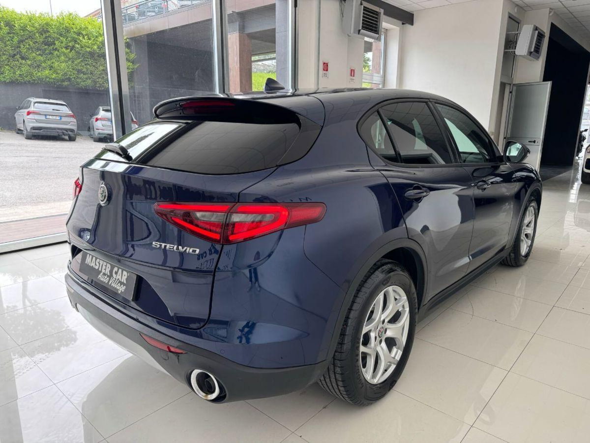 Alfa Romeo Stelvio Stelvio 2.2 Turbodiesel 160 CV AT8 RWD Sprint (4)