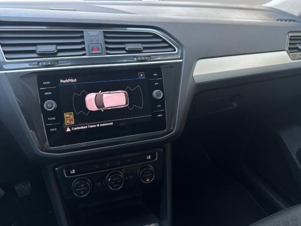 Volkswagen Tiguan 2.0 TDI SCR Business BlueMotion Technology (10)