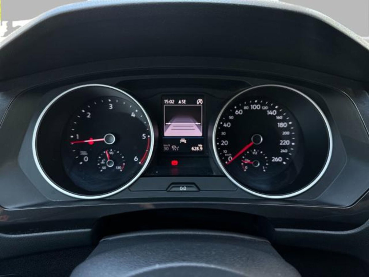 Volkswagen Tiguan 2.0 TDI SCR Business BlueMotion Technology (9)