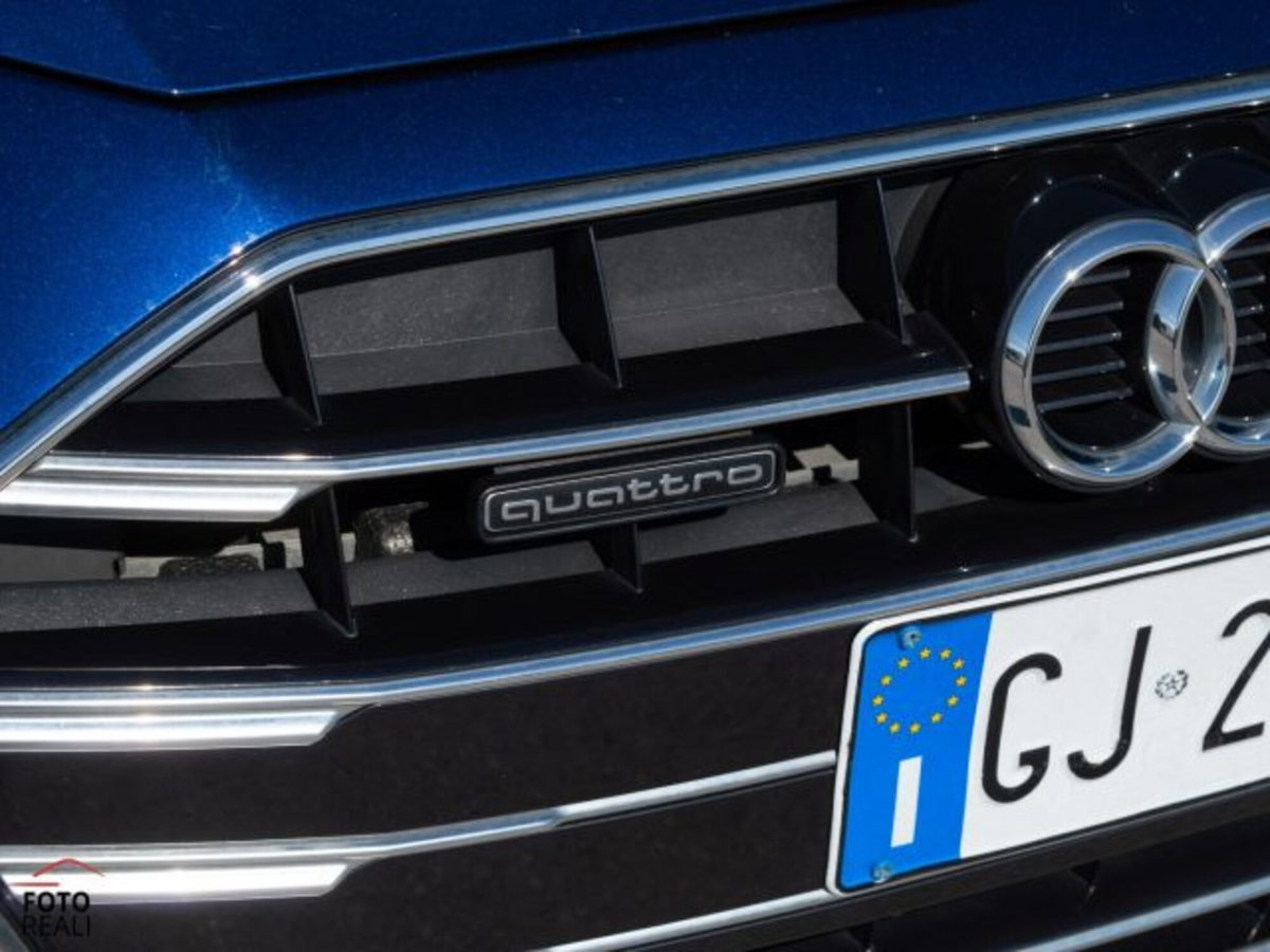 Audi A4 Avant 40 2.0 tdi mhev Business Advanced quattro 204cv s-tronic (14)