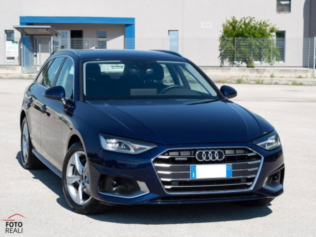 Audi A4 Avant 40 2.0 tdi mhev Business Advanced quattro 204cv s-tronic (16)