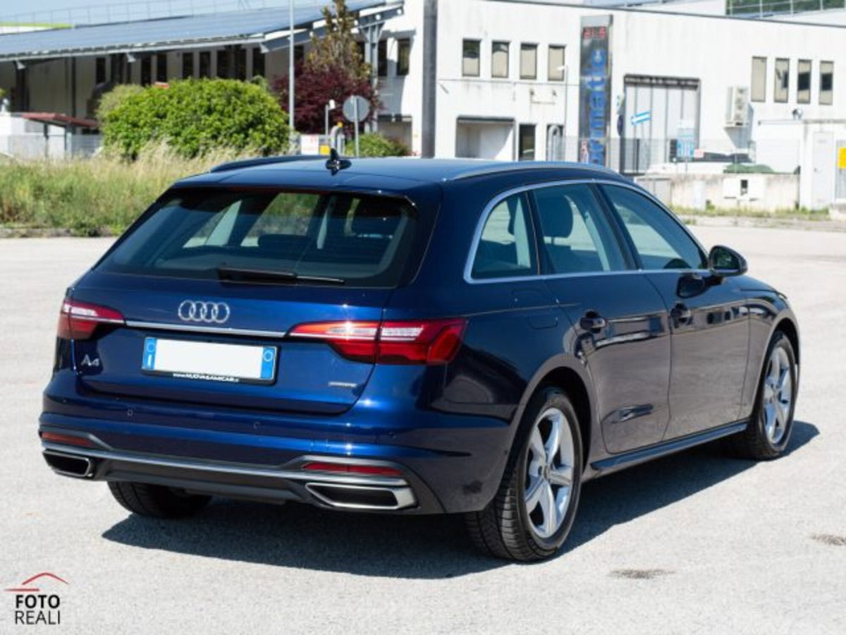 Audi A4 Avant 40 2.0 tdi mhev Business Advanced quattro 204cv s-tronic (18)