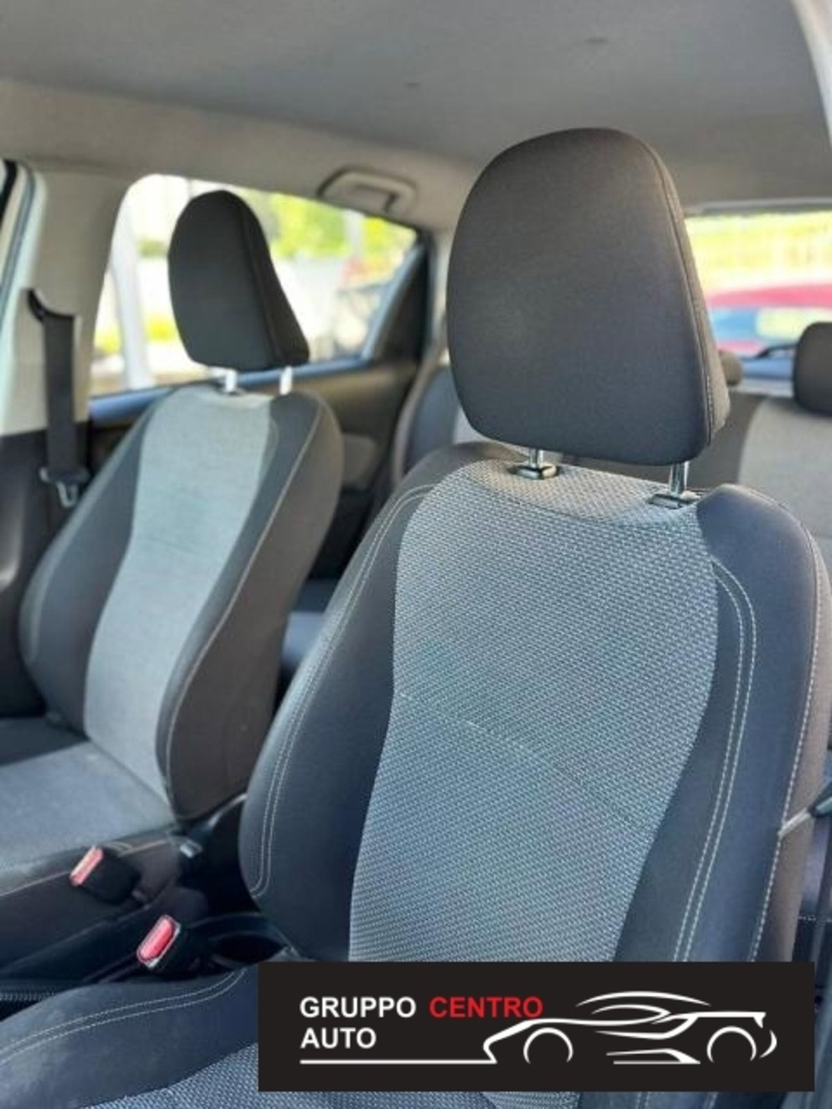 Toyota Yaris 1.5 Hybrid 5 porte Active (15)