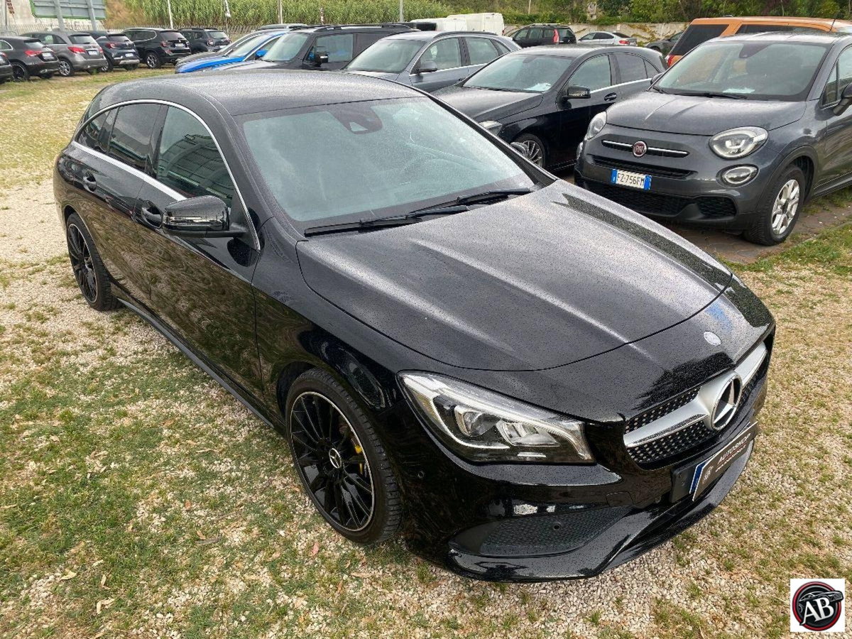 Mercedes-Benz CLA Shooting Brake 220 d Automatic Sport (4)