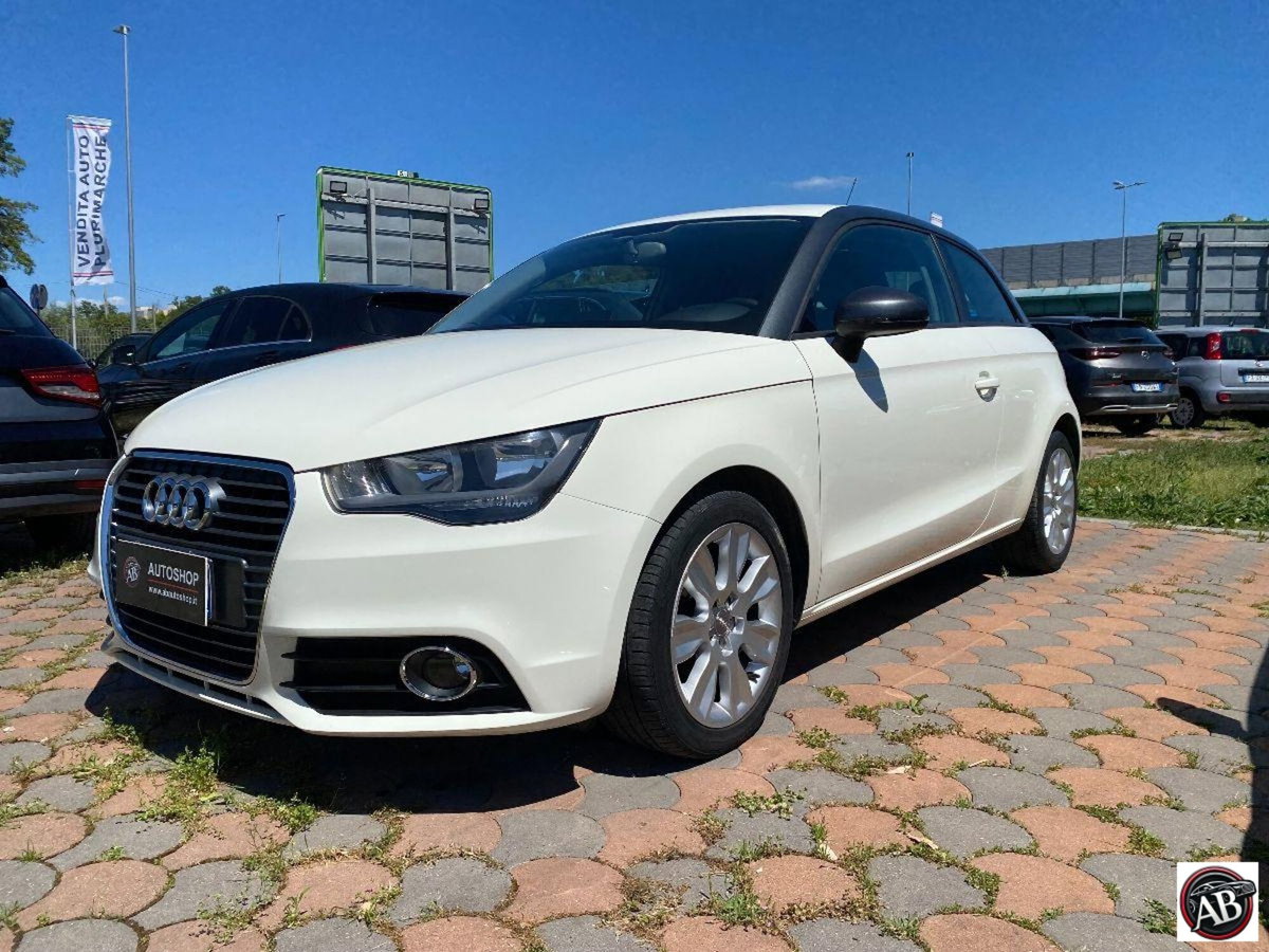 Audi A1 1.2 TFSI Ambition (2)