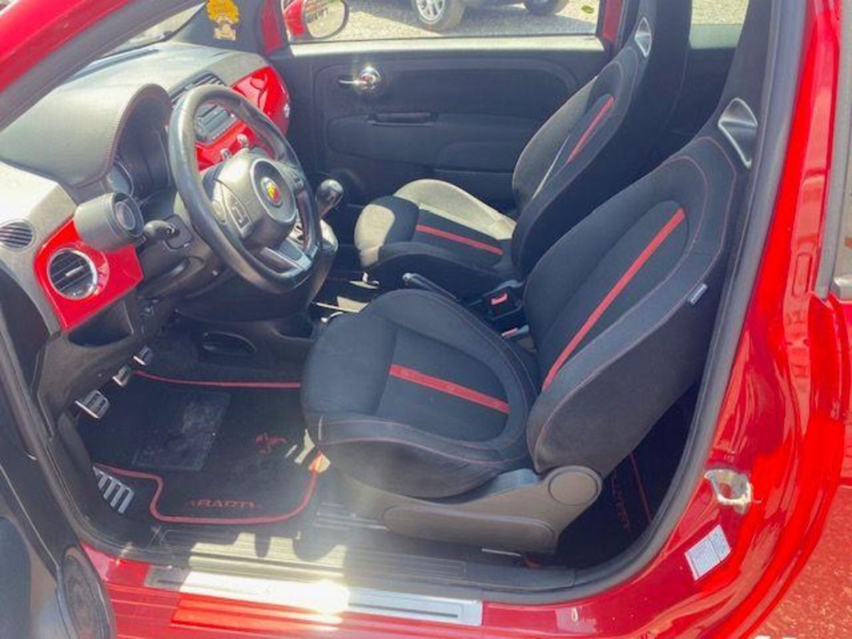 Abarth 500 1.4 Turbo T-Jet (11)