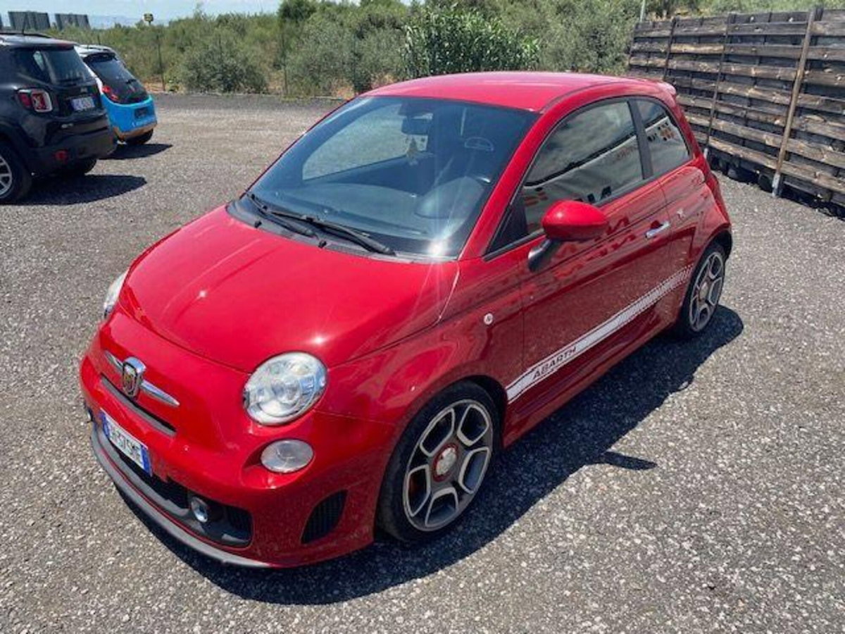 Abarth 500 1.4 Turbo T-Jet (2)