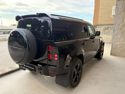 Land Rover Defender 110 3.0D I6 250 CV AWD Auto X-Dynamic S (5)