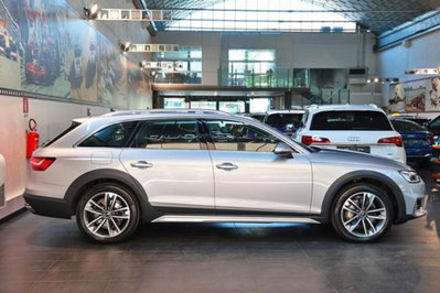 Audi A4 Allroad Allroad 40 2.0 tdi mhev Identity Contrast quattro 204cv s-tronic (2)