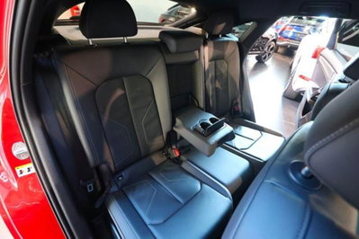 Audi Q3 Sportback 35 2.0 tdi Identity Black s-tronic (20)