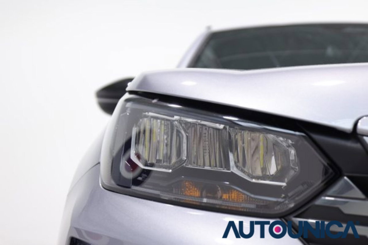 Peugeot 2008 PureTech 100 S&S Allure (11)