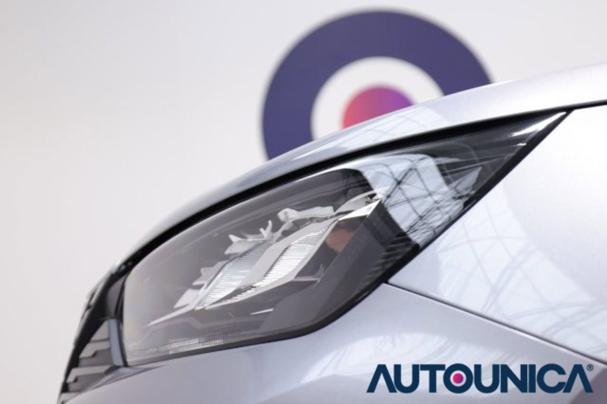 Peugeot 2008 PureTech 100 S&S Allure (17)