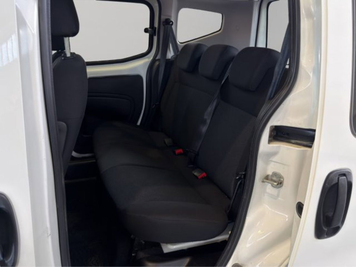 Fiat Qubo 1.4 8V 77 CV Easy Natural Power (8)