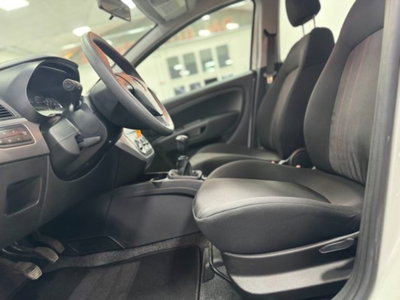 Fiat Punto 1.3 MJT 75CV 5 porte Van Pop 4 posti (16)