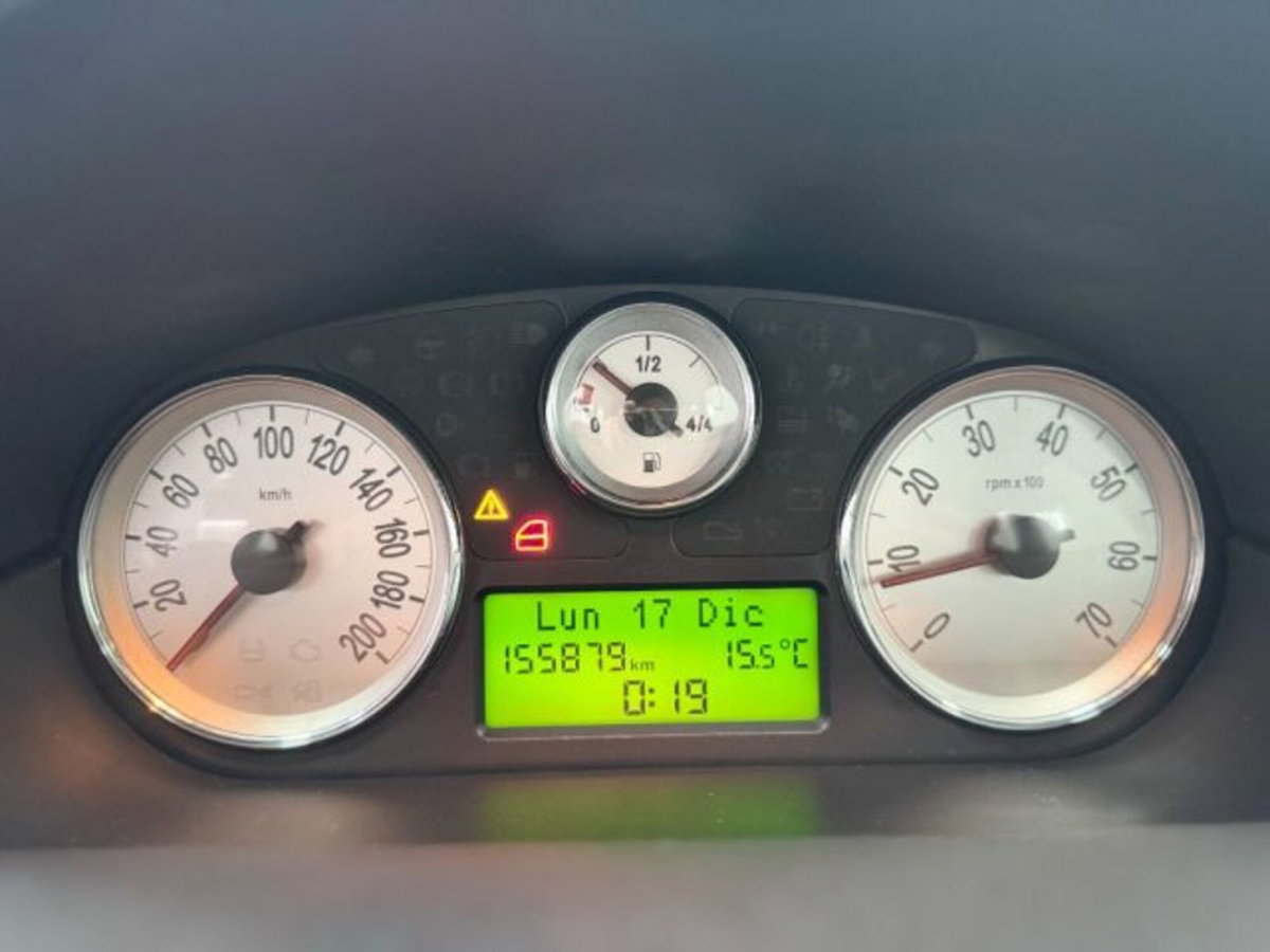 Lancia Ypsilon 1.2 Platino (16)