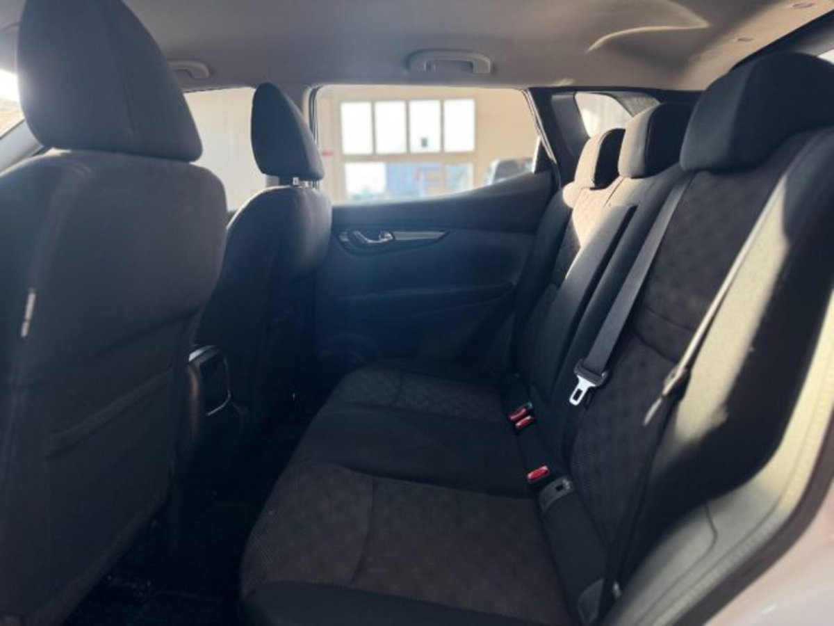 Nissan Qashqai 1.2 DIG-T Acenta (12)
