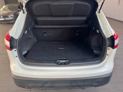 Nissan Qashqai 1.2 DIG-T Acenta (15)