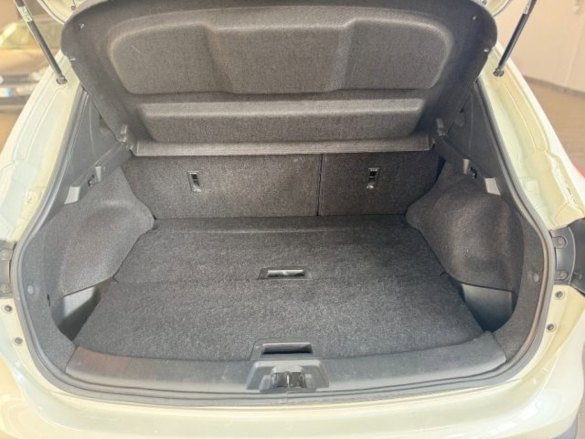 Nissan Qashqai 1.2 DIG-T Acenta (16)