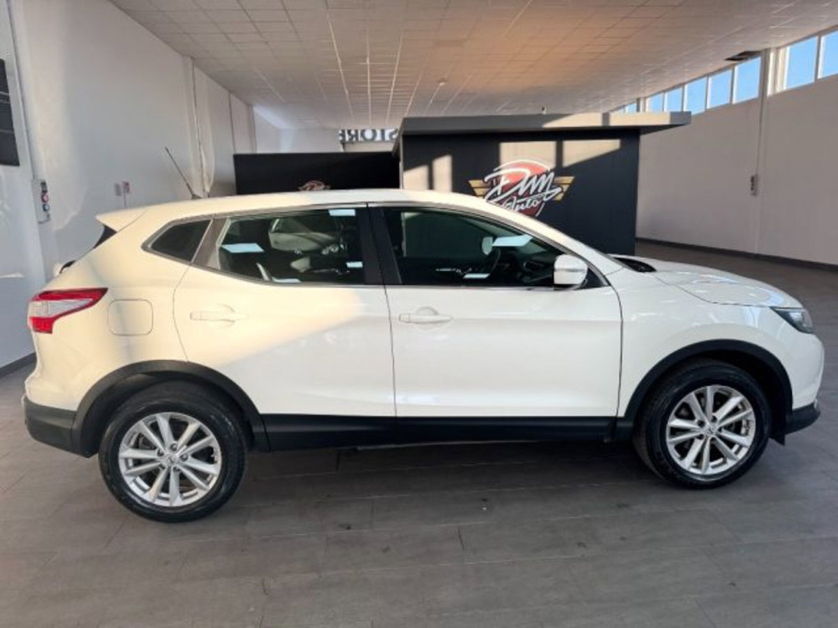 Nissan Qashqai 1.2 DIG-T Acenta (4)