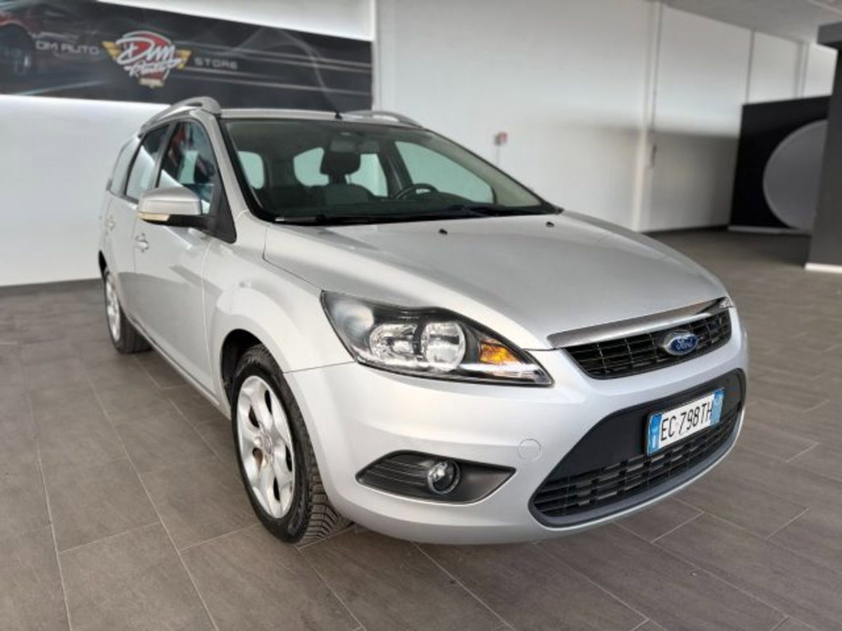 Ford Focus Station Wagon 1.6 TDCi (90CV) SW Tit. (3)