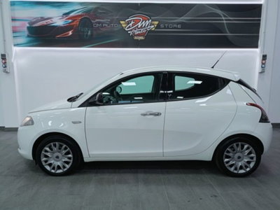 Lancia Ypsilon 1.2 69 CV 5 porte Gold (9)