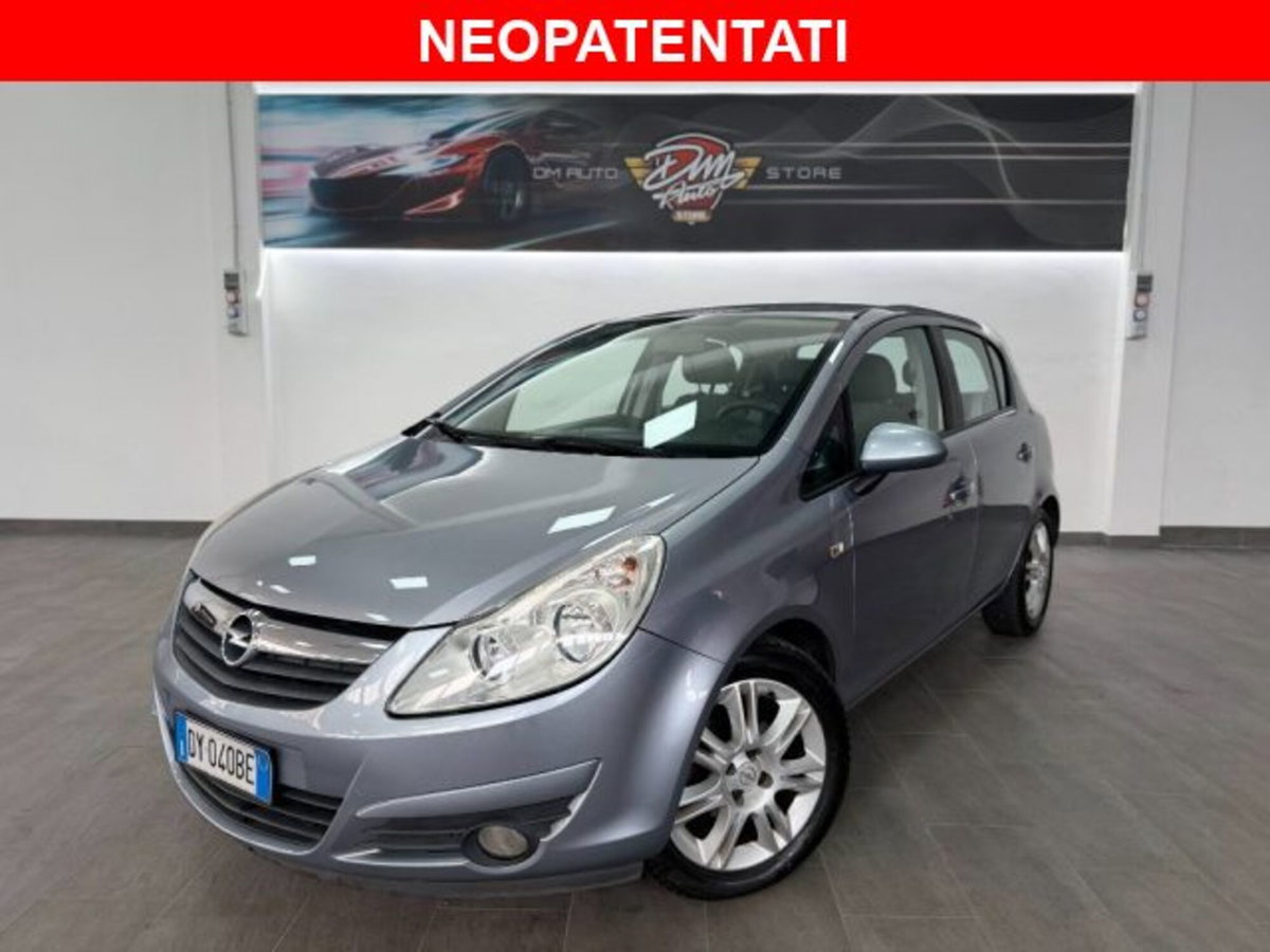 Opel Corsa 1.2 5 porte Cosmo