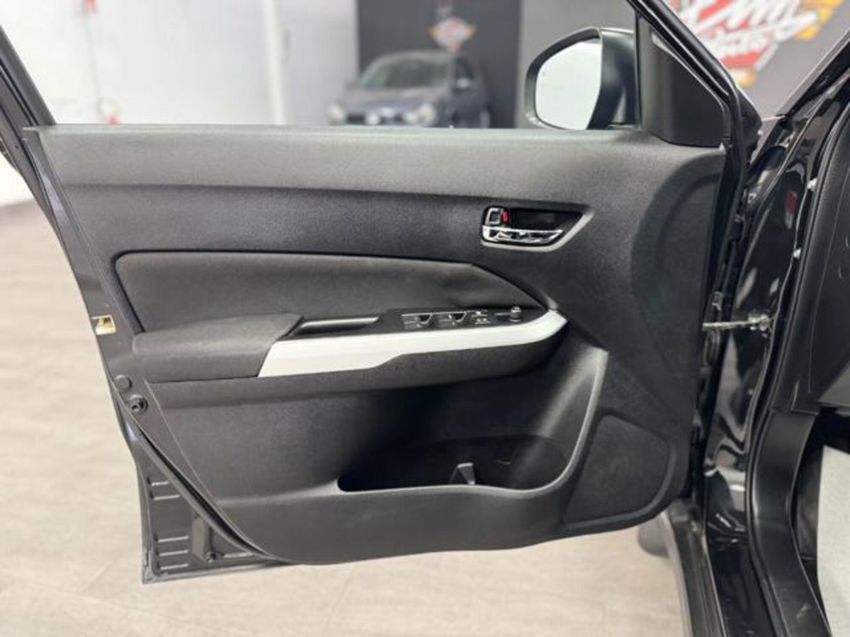 Suzuki Vitara 1.6 DDiS 4WD AllGrip Yoru (12)