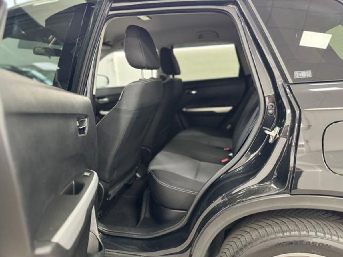 Suzuki Vitara 1.6 DDiS 4WD AllGrip Yoru (13)