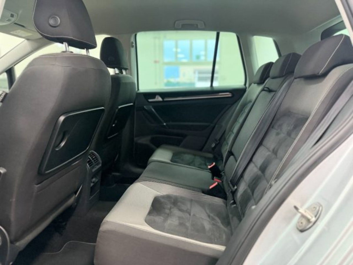 Volkswagen Golf Sportsvan 2.0 TDI Highline BlueMotion Technology (14)