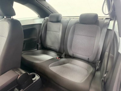 Volkswagen Maggiolino 1.6 TDI Design (13)