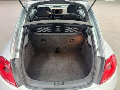 Volkswagen Maggiolino 1.6 TDI Design (15)