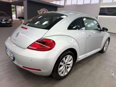 Volkswagen Maggiolino 1.6 TDI Design (5)