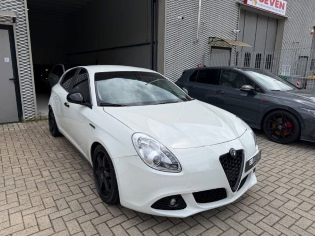 Alfa Romeo Giulietta 1.4 Turbo Distinctive 120cv (4)