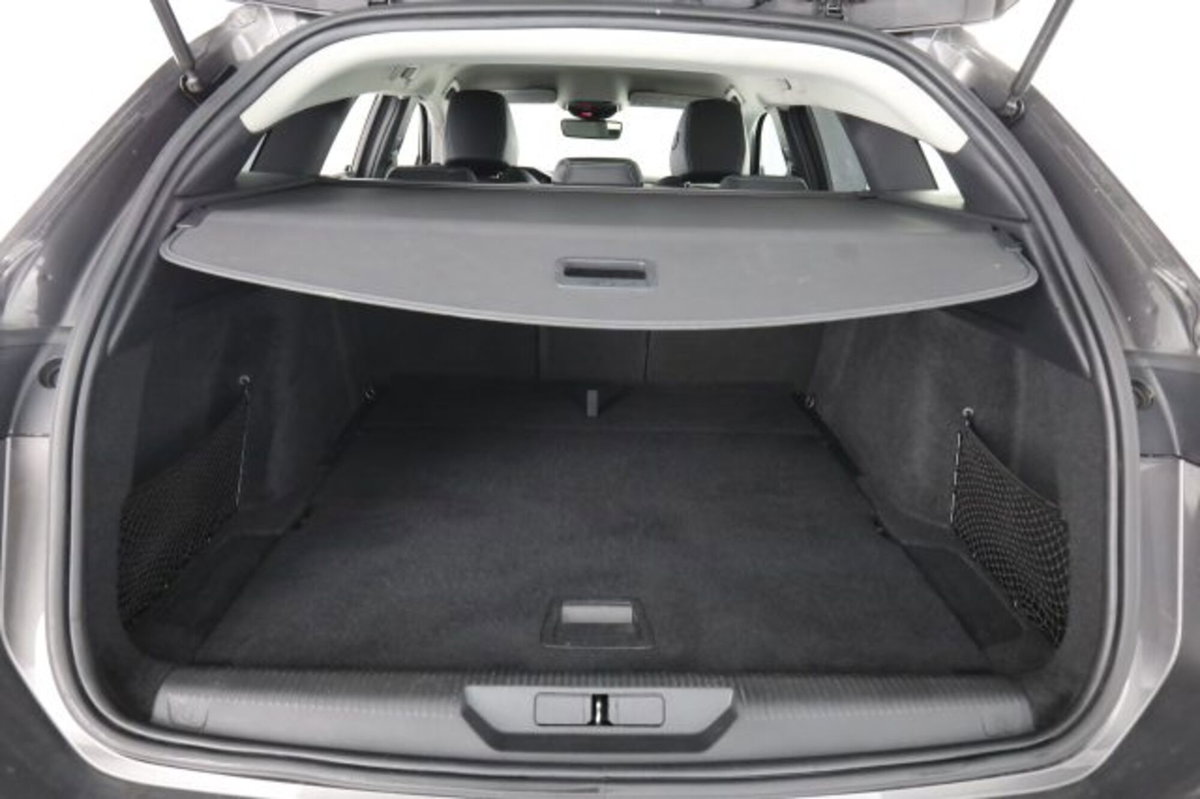 Peugeot 308 SW BlueHDi 130 S&S EAT8 Allure Pack (6)