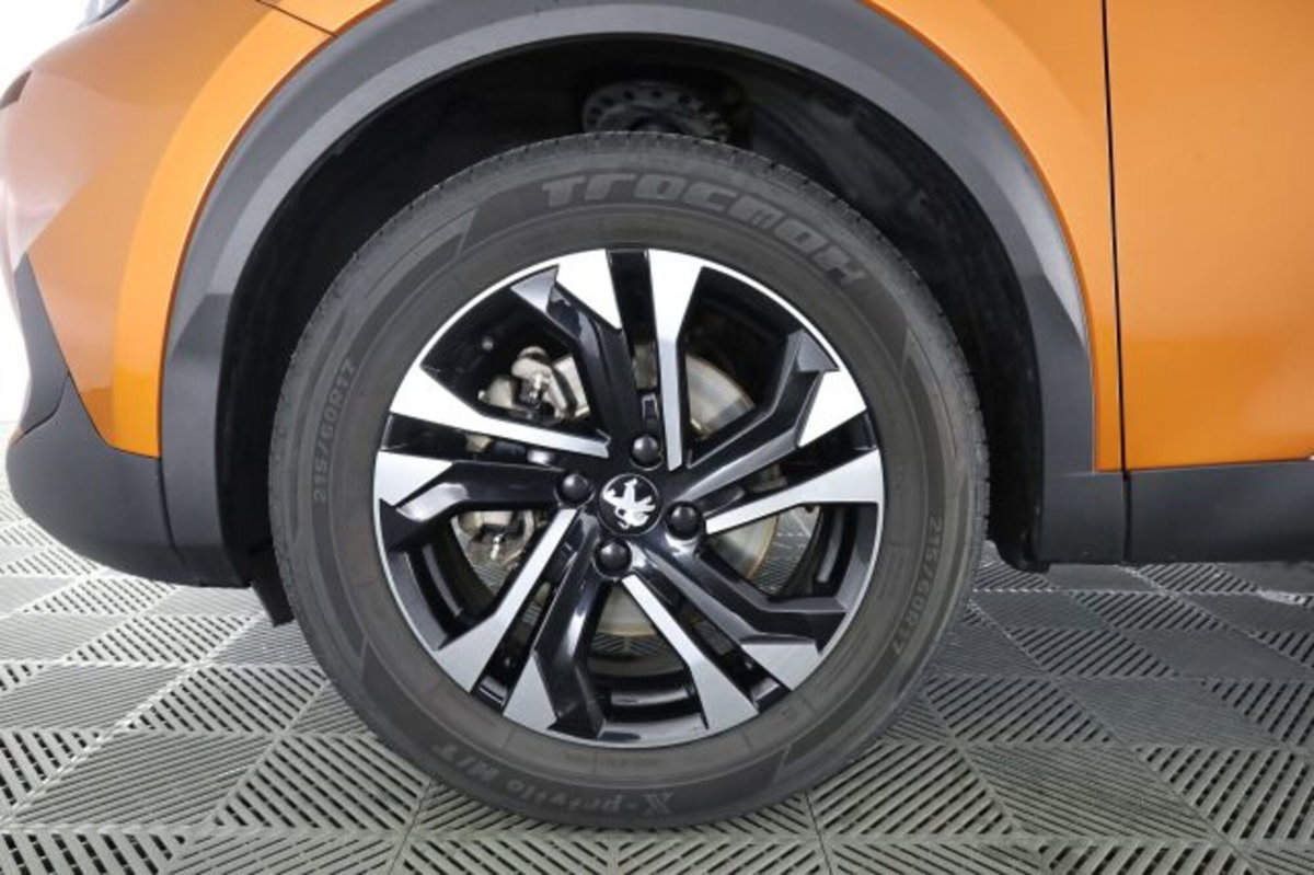 Peugeot 2008 BlueHDi 130 S&S EAT8 Allure Pack (8)