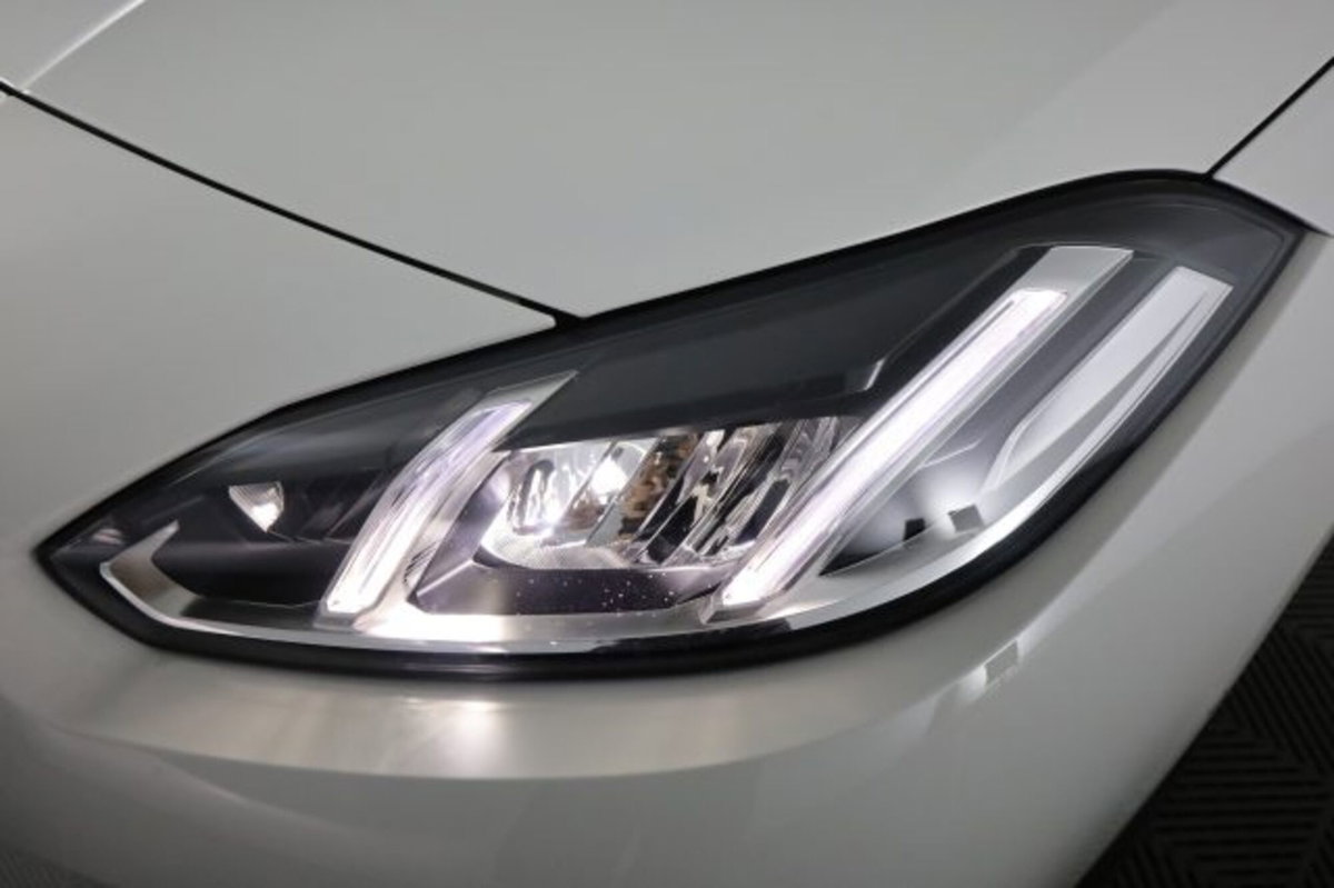 BMW Serie 1 120 48V MSport Design auto (9)