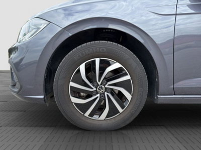 Volkswagen Polo 1.0 tsi Life 95cv (16)