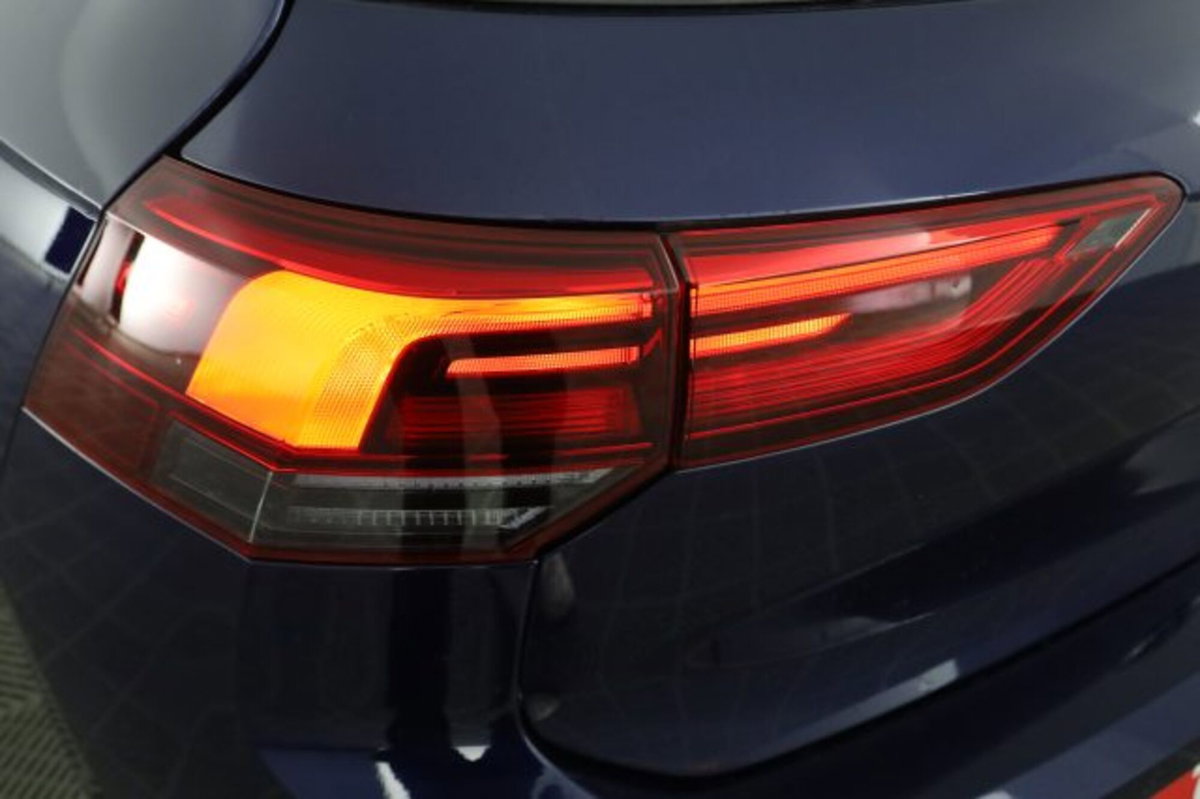 Volkswagen Golf 1.0 TSI EVO Life (10)