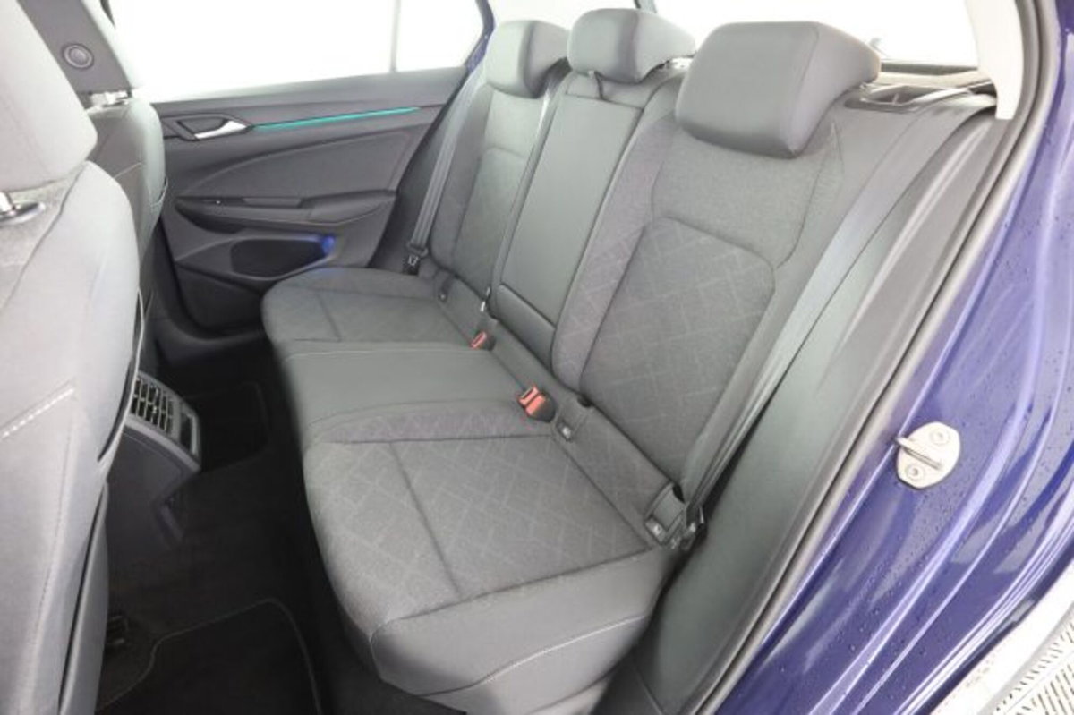 Volkswagen Golf 1.0 TSI EVO Life (3)