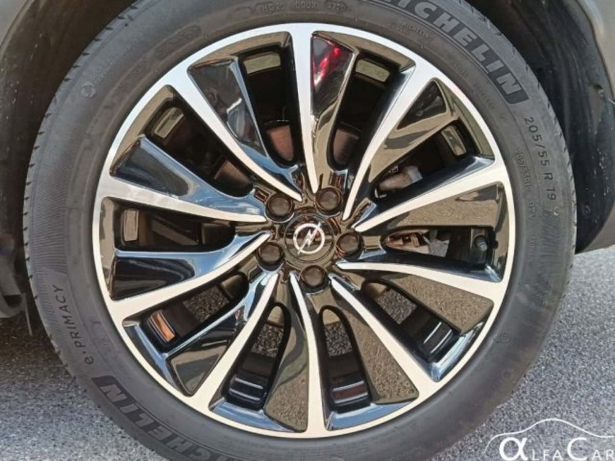 Opel Grandland X 1.6 Hybrid Plug-in aut. AWD Elegance (11)
