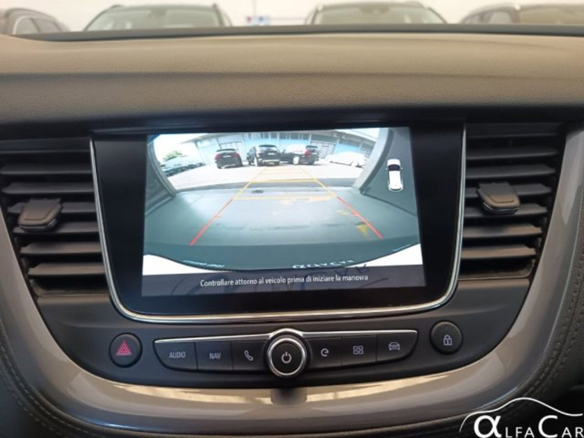 Opel Grandland X 1.6 Hybrid Plug-in aut. AWD Elegance (12)
